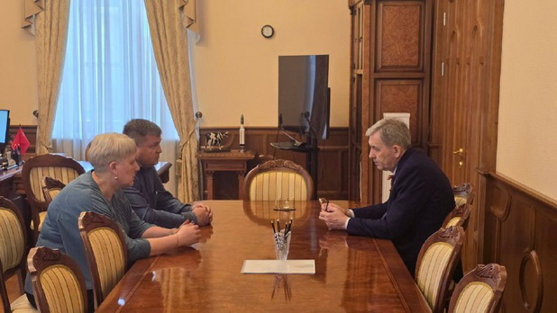 Александр Артемов встретился с родителями бойца спецоперации 