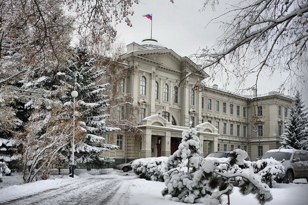 Законодательное Собрание проведет первое в весенней сессии заседание 