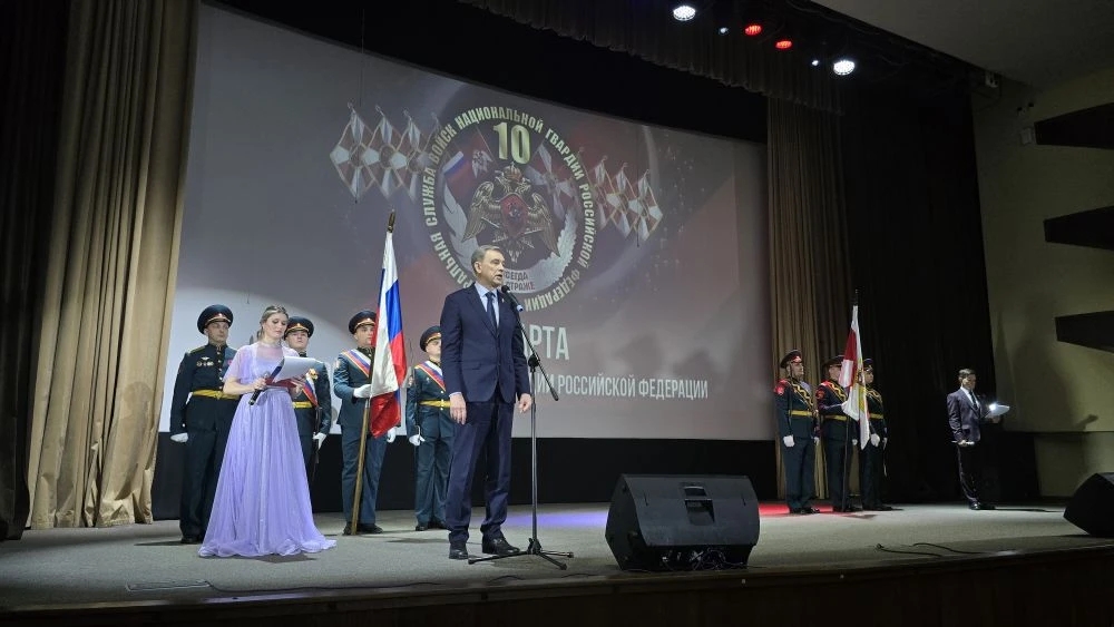 Александр Артемов поблагодарил росгвардейцев за добросовестную службу